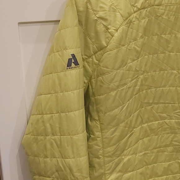 Eddie Bauer Reversible quilted jacket - Picture 5 of 14